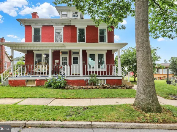 707 Oley St, Reading, PA 19610
