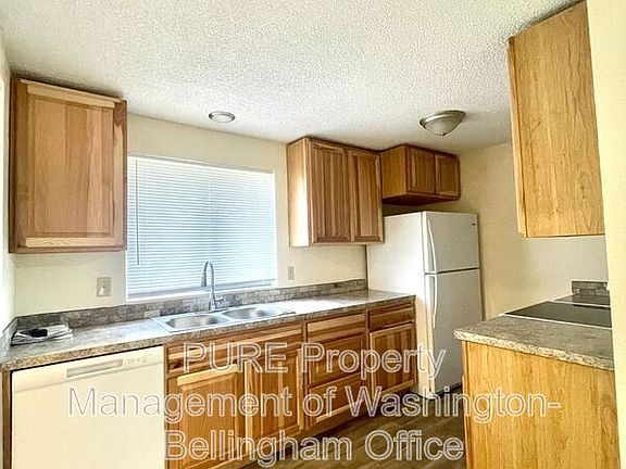 4th image of 9176 Rainbow Ln Unit B