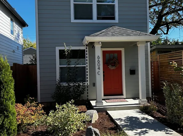 6604 SE Insley St #C, Portland, OR 97206