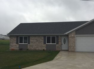 392 Haley Dr, Kendallville, IN 46755