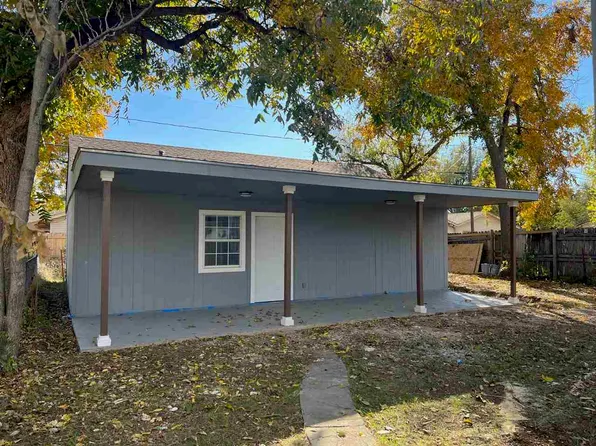 1512 NW Taylor Ave, Lawton, OK 73507