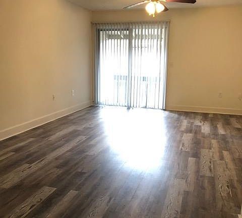 3rd image of 1850 Bayard Pl #11