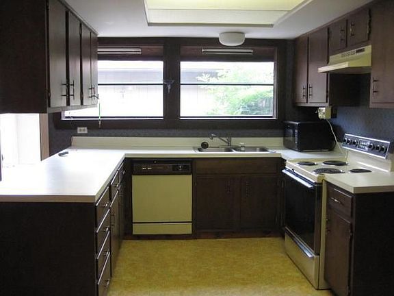 4th image of 19 Knollwood Dr