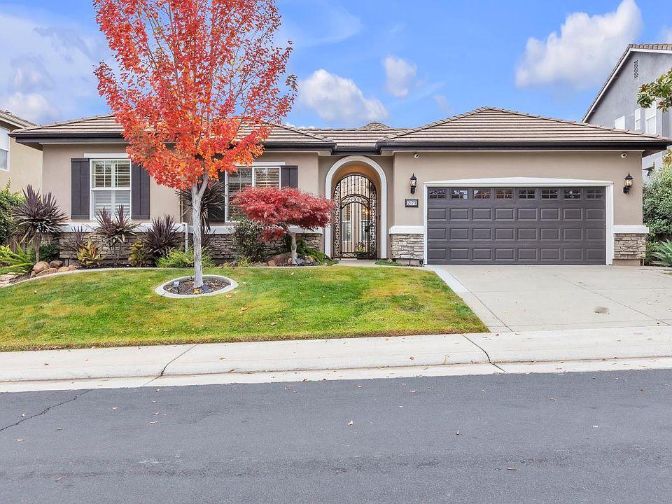 1st image of 2173 Viola Way