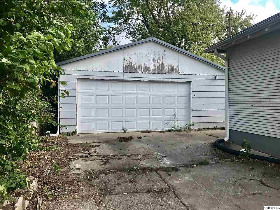 2nd image of 919 S 17th St