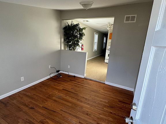 4th image of 30 Twilight Ave