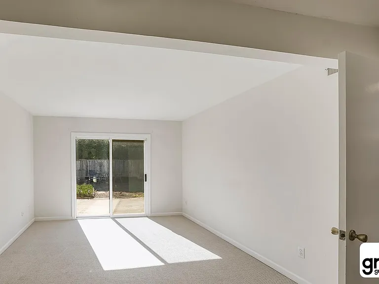 1524 Hawser Ln — Photo 8