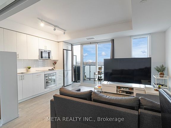 4th image of 2550 Simcoe St N #502