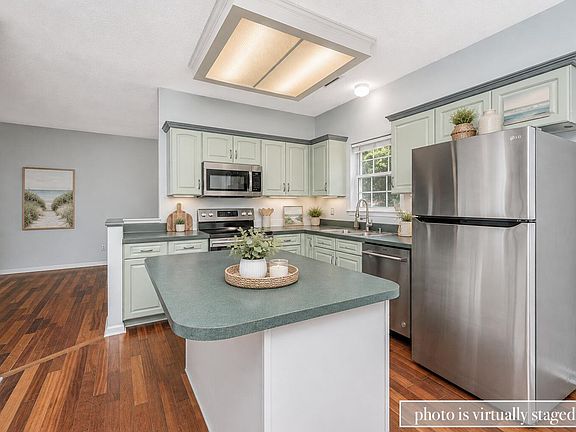 4th image of 108 Prospect Way