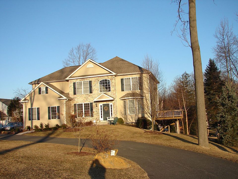 Front View - 917 Heathfield Close