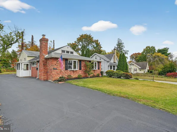 635 Grand Ave, Havertown, PA 19083