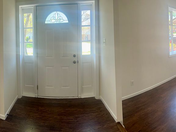 3rd image of 10118 Dundalk St