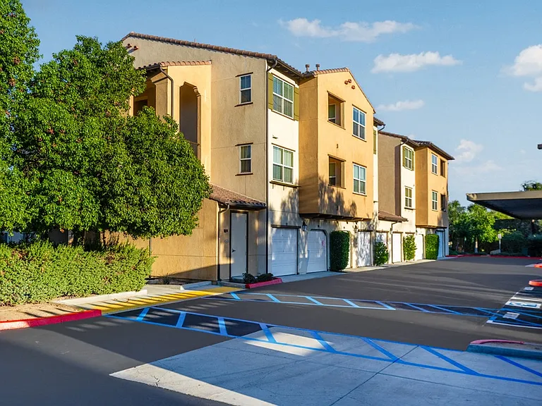 Paseos At Magnolia Luxury Apartments Homes — Photo 99