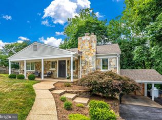 708 N Warfield Dr, Mount Airy, MD 21771
