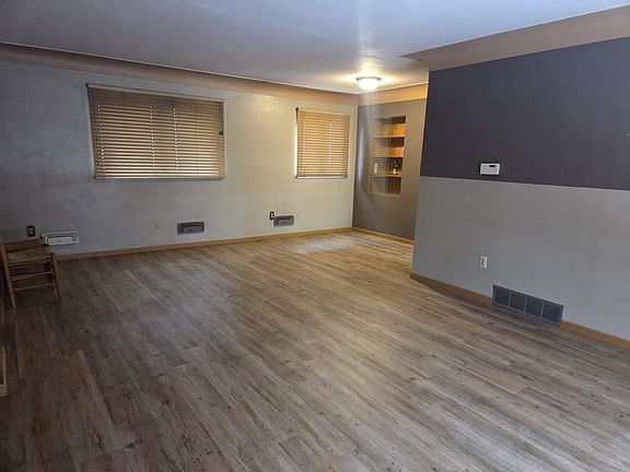 5th image of 308 W E St