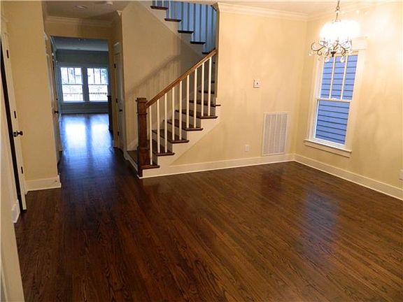 3rd image of 3431A 33rd Ave S