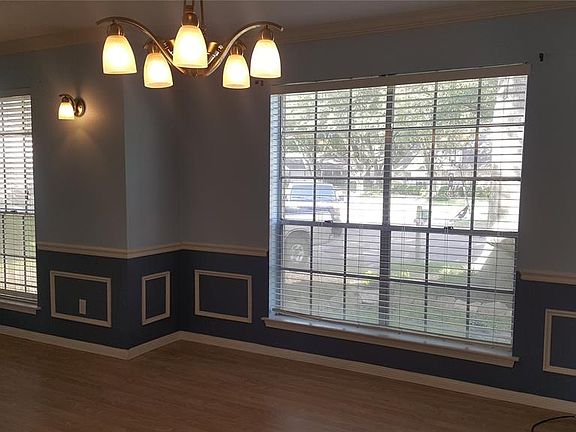 5th image of 11810 Monticeto Ct