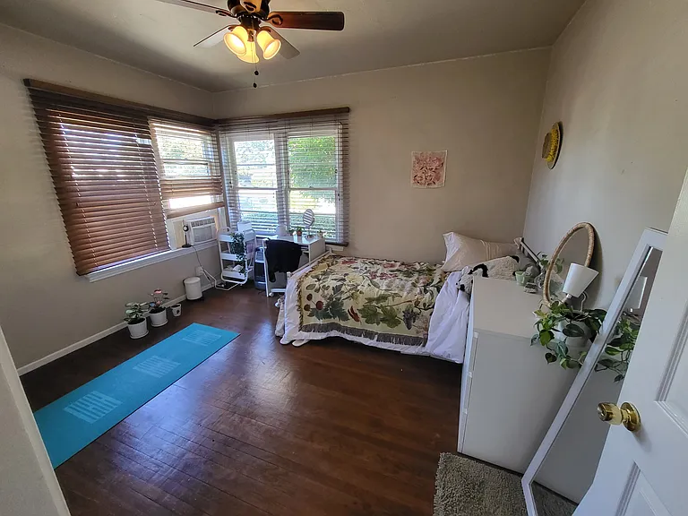 950 W Almond Ave — Photo 31