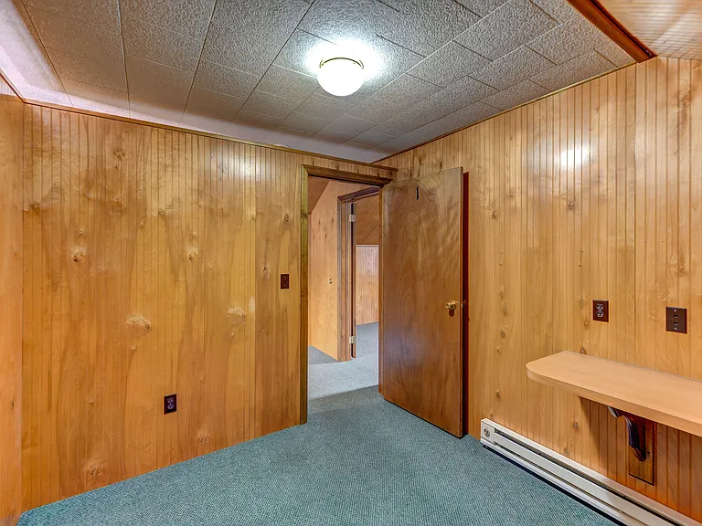 Small second floor bedroom - would be good office too