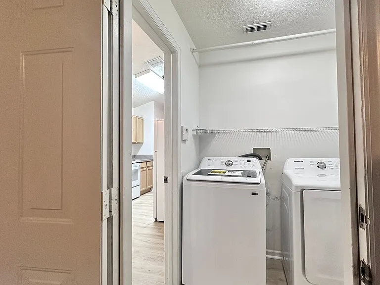 1709 Pine Bay Dr — Photo 31
