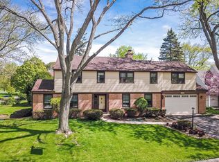 4088 Fairway Dr, Wilmette, IL 60091