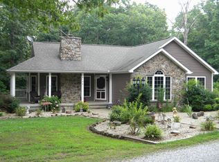 3136 Longhorn Rd, Carbondale, IL 62902