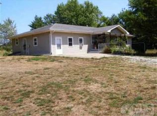16621 Dove Rd, Green Ridge, MO 65332