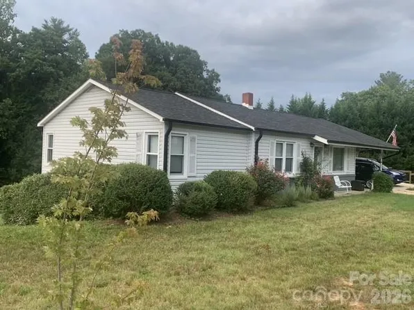 3300 Sheely Rd, Lenoir, NC 28645
