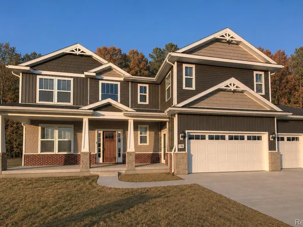 455 Trestle Dr, Howell, MI 48843