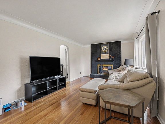 5th image of 8126 Lorac St