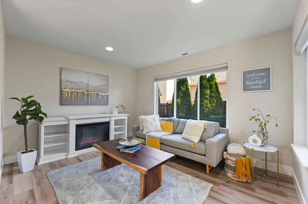 3 bed, 3.5 bath, 2353 sqft, $3,750 — Photo 2