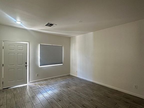 4th image of 6186 Pacific Dogwood Ave
