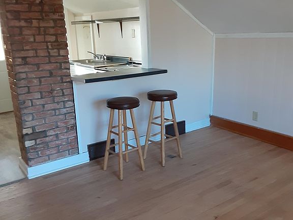 5th image of 503 2nd St #A