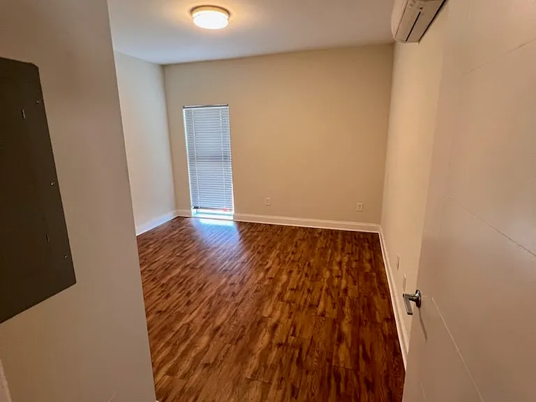 196 W Main St #10 — Photo 9