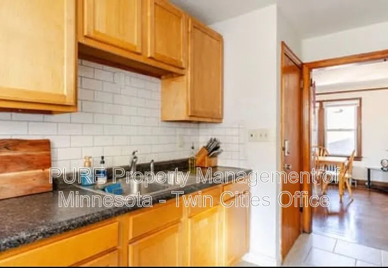 2104 Lowry Ave N #2 — Photo 5