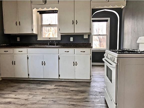 5th image of 39 Saratoga Ave