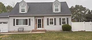 1st image of 484 Woodhaven Boulevard SE