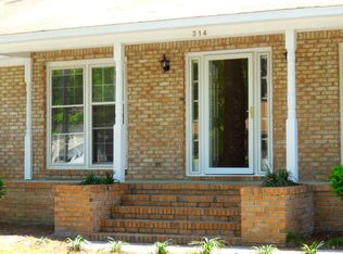 314 Summercourt Dr, Summerville, SC 29485