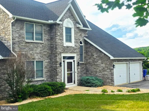 8057 Lofty Height Rd, Waynesboro, PA 17268