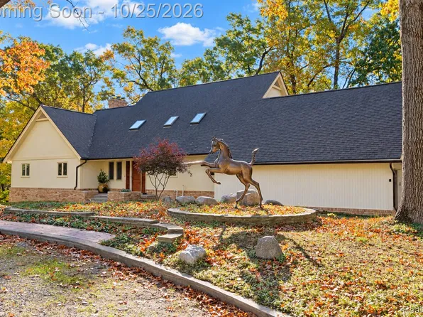 800 Carlson Dr, Ortonville, MI 48462
