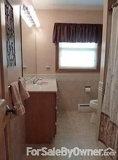 Main bathroom