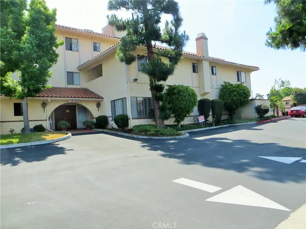 18900 Delaware St #12, Huntington Beach, CA 92648