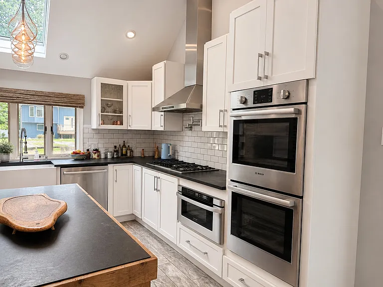 20 Lovell Rd — Photo 4