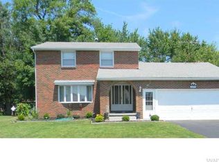 6929 Tawny Dr, Niagara Falls, NY 14304