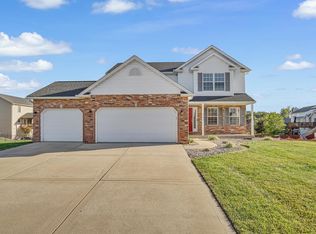 104 Derby Ln, Maryville, IL 62062