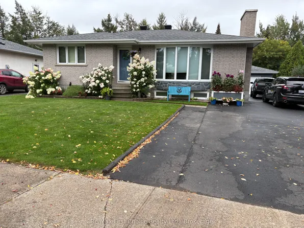 422 Ryerson Cres, Thunder Bay, ON P7C 5R6