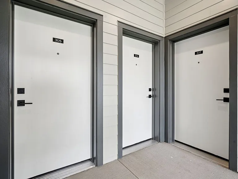 River Park Apartments — Photo 10