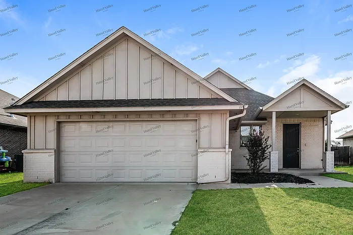 17624 Macarthur Park Rd — Photo 1