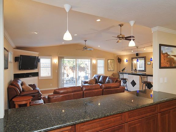 3rd image of 761 Terrazzo Dr