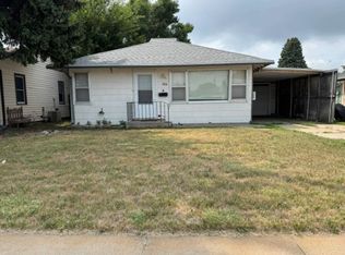 2214 W 2nd St, North Platte, NE 69101